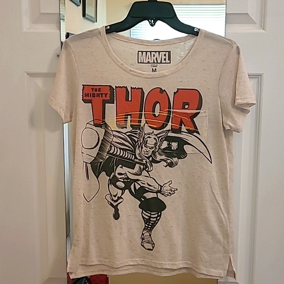 The Mighty Thor Marvel T-shirt - Picture 1 of 3
